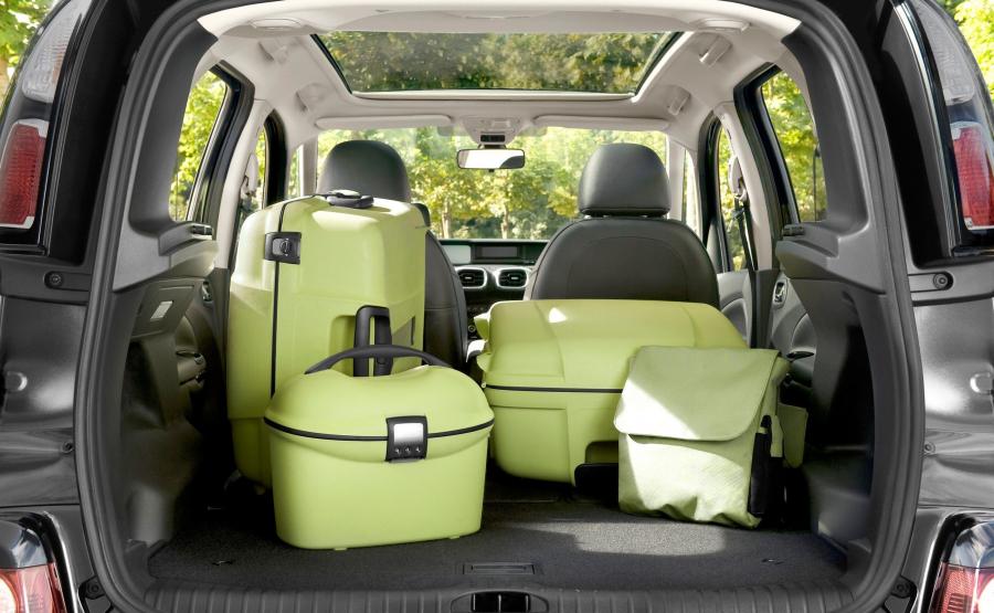  Citroen C3 Picasso 2009 года  (фото 153 из 242)